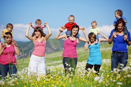 0 0 heart mothersday_shutterstock_167778515 (80)